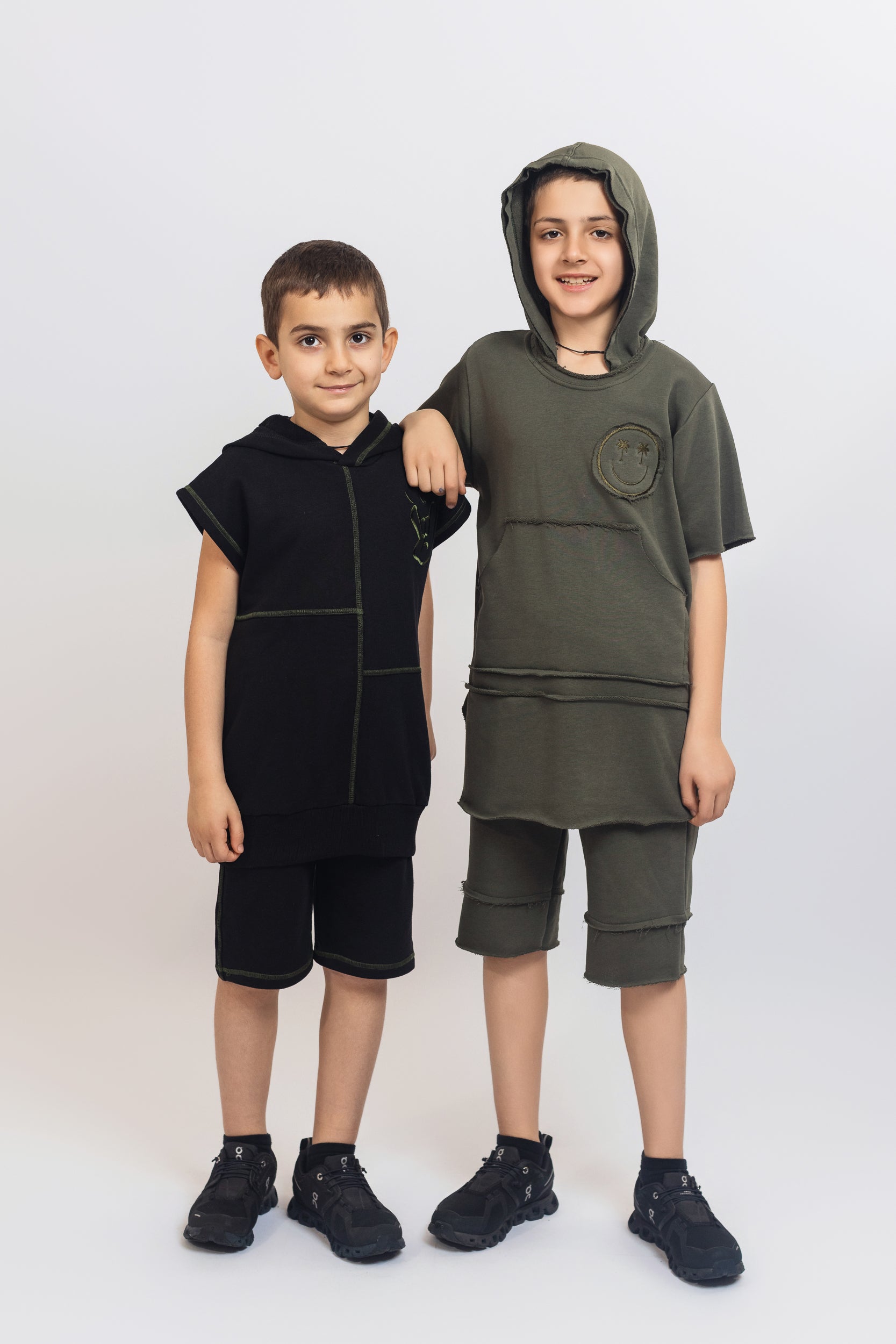 Smiley Tracksuit Set For Boys - Khaki - Pear
