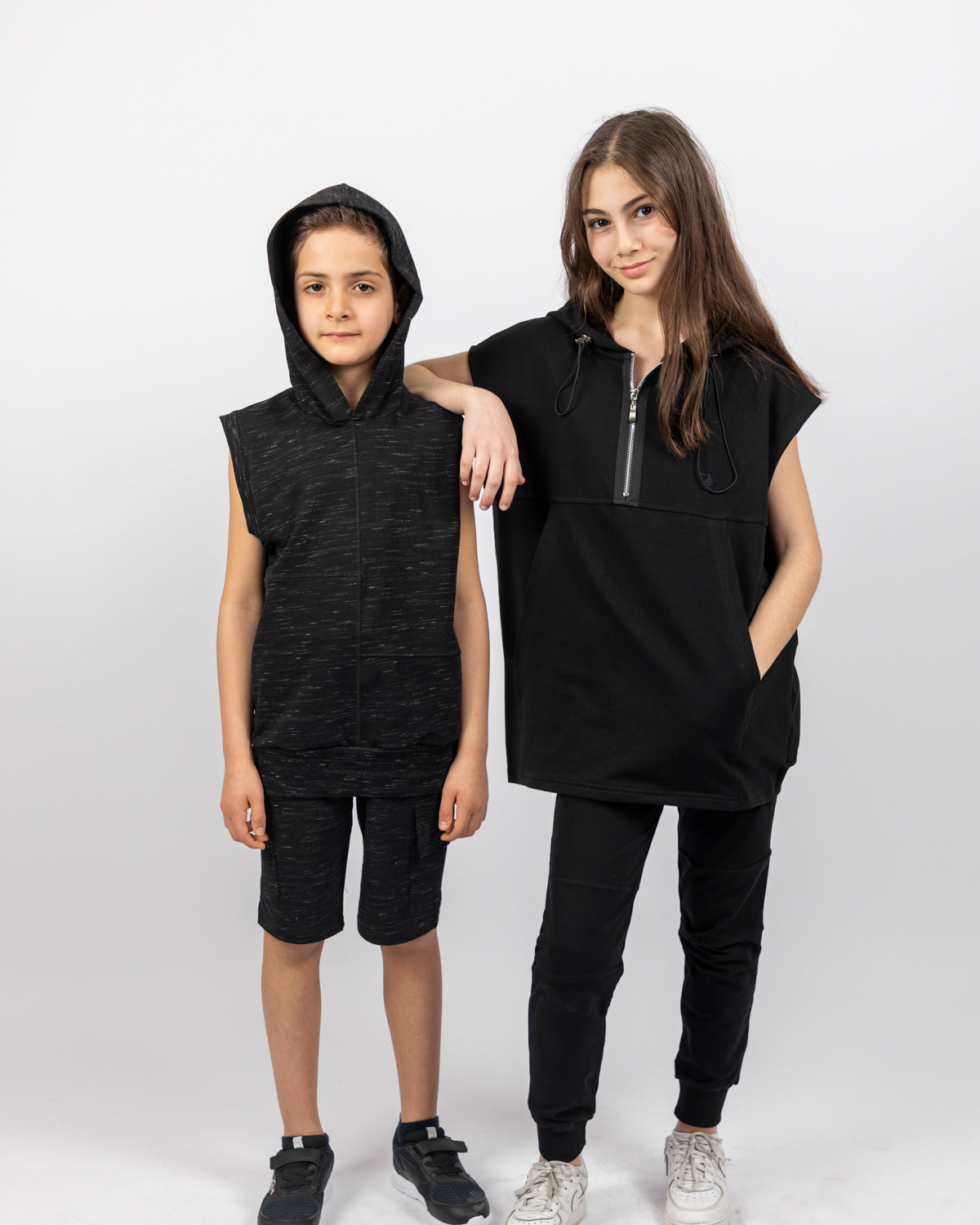 Oversized Hoodie with Zip For Girls - Black - Pear