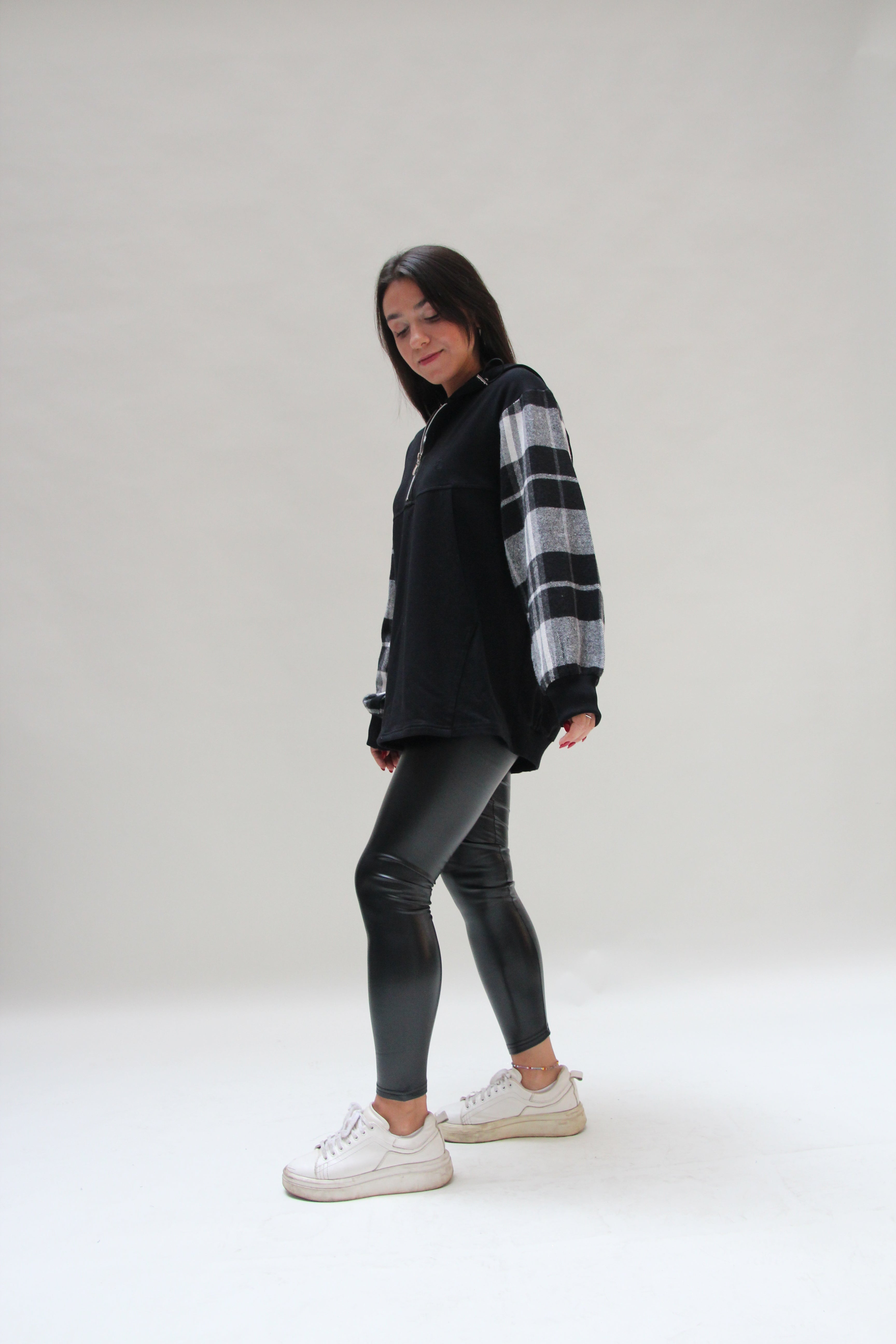 Ecossais Sleeved Hoodie For Women - Black