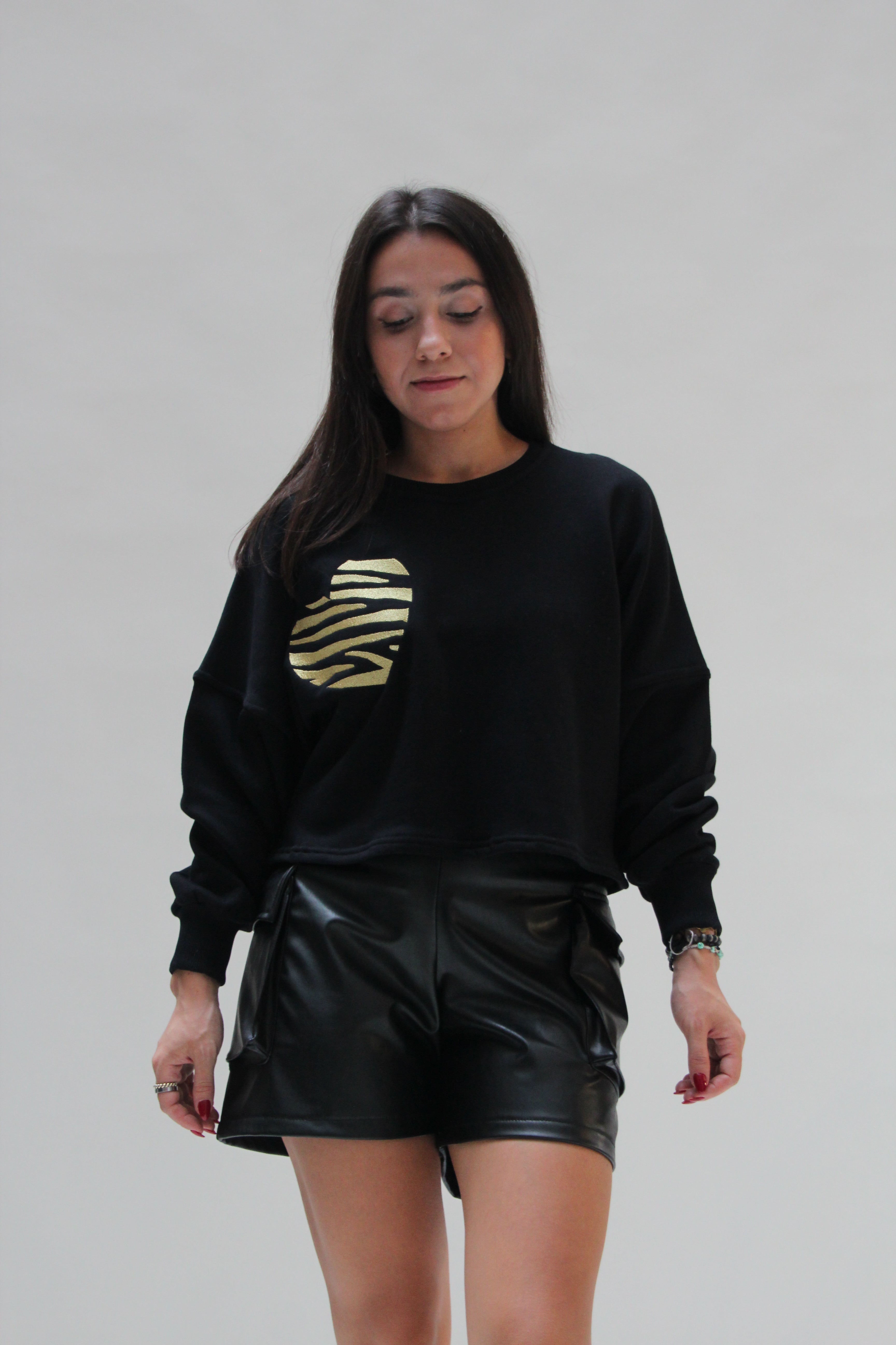 Sweatshirt with Studs on the Back For Women - Black