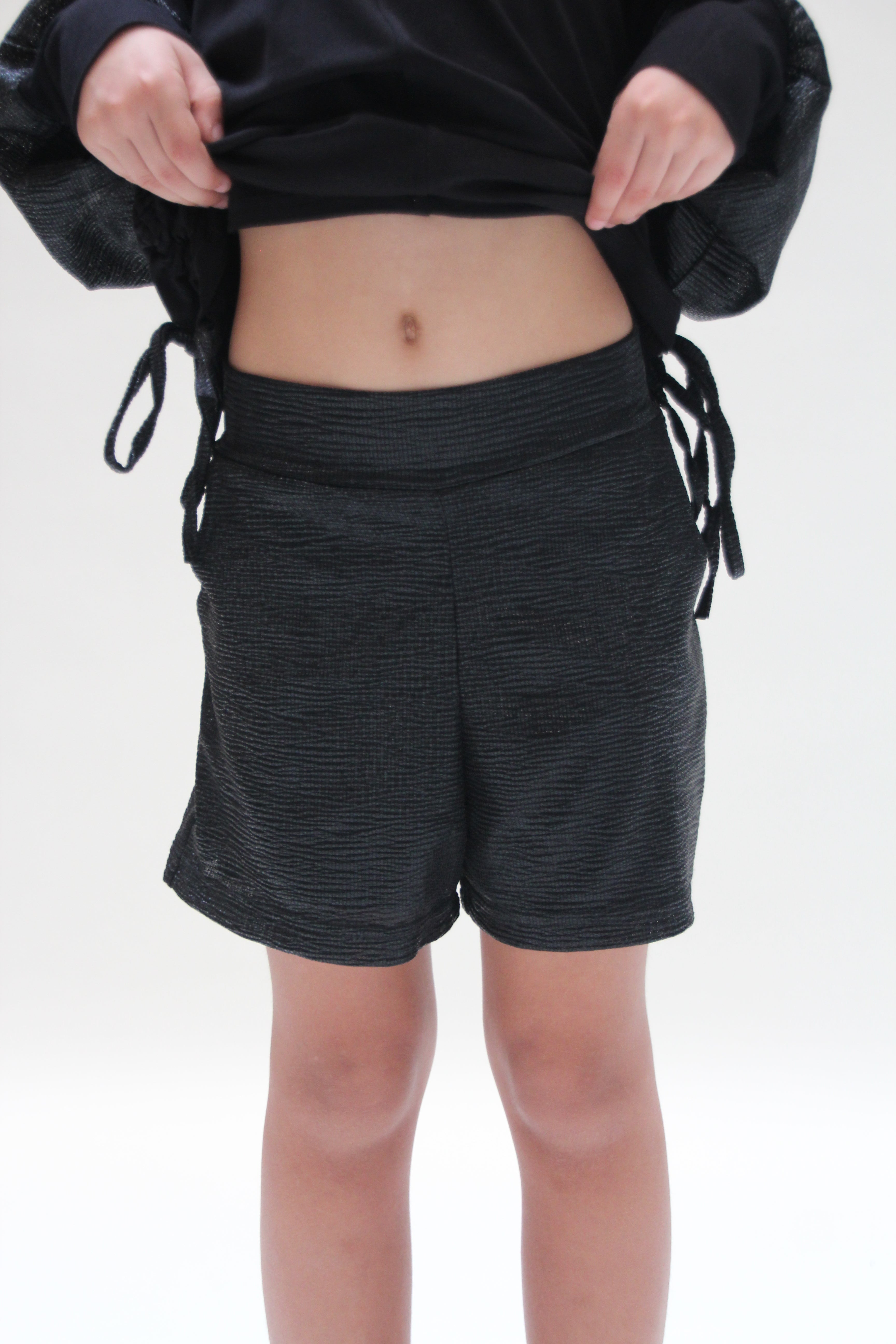 Shiny Short For Girls - Black - Pear