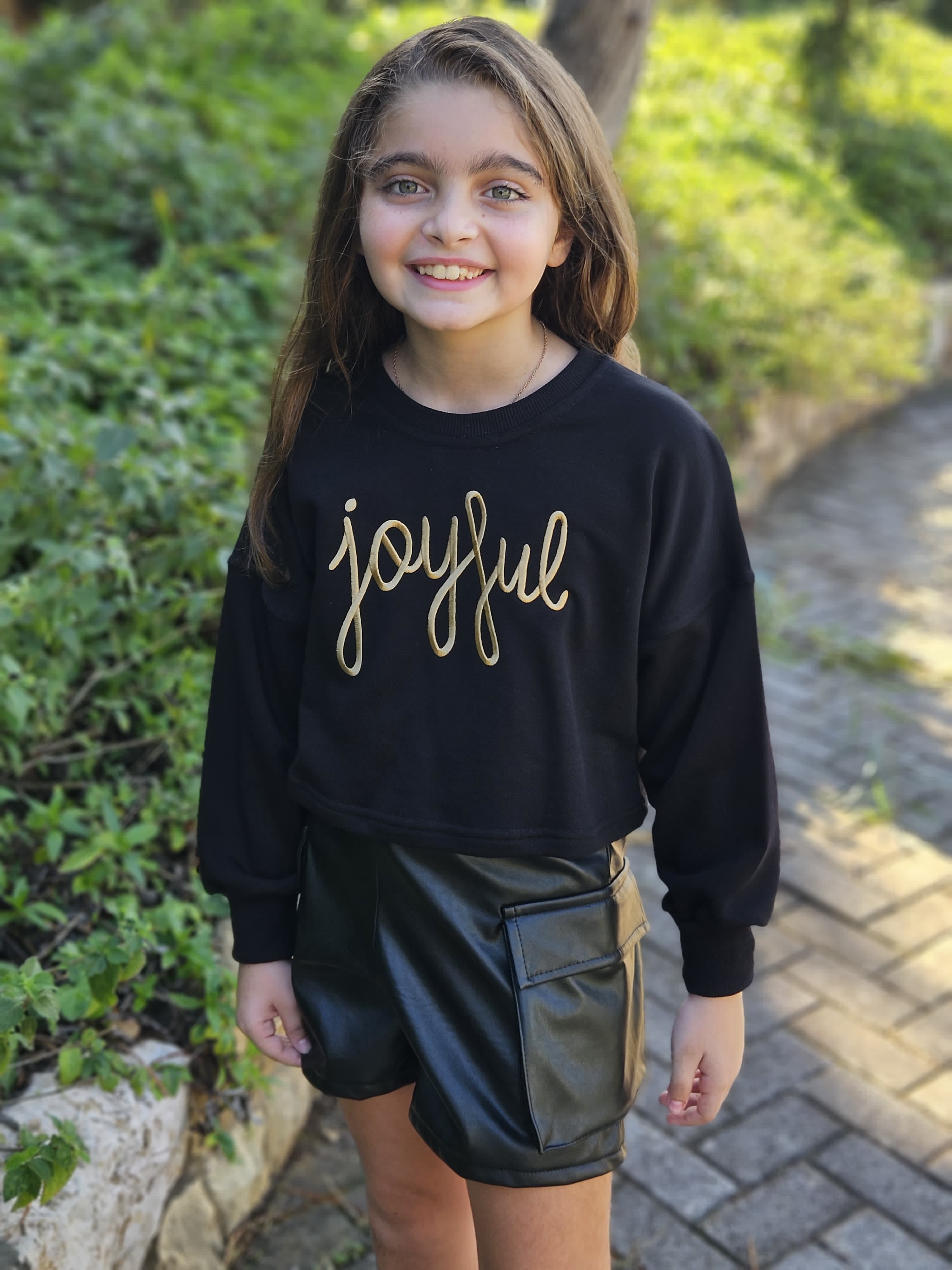 Joyful Sweatshirts with Studs - Pear