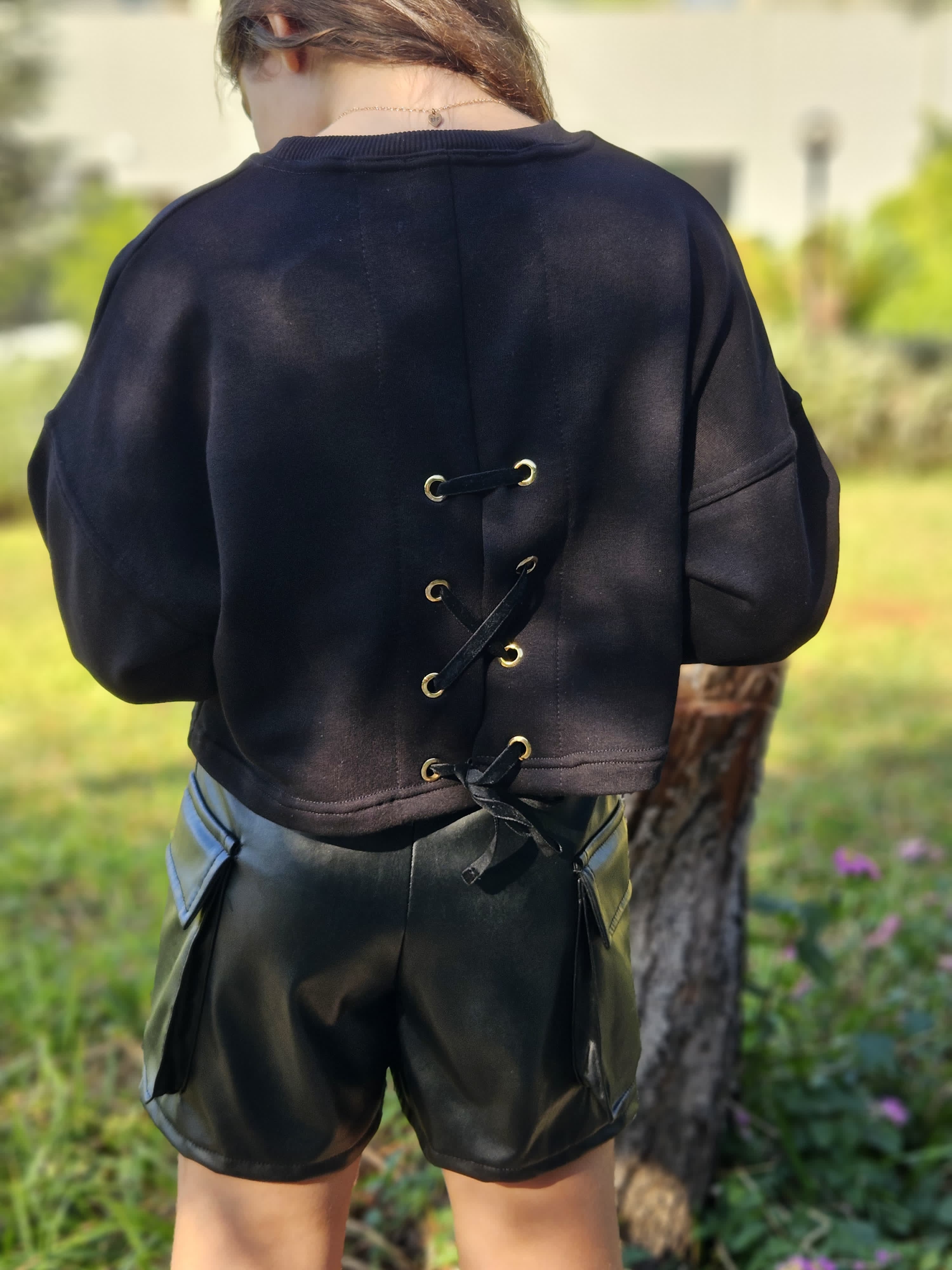 Joyful Sweatshirts with Studs - Pear