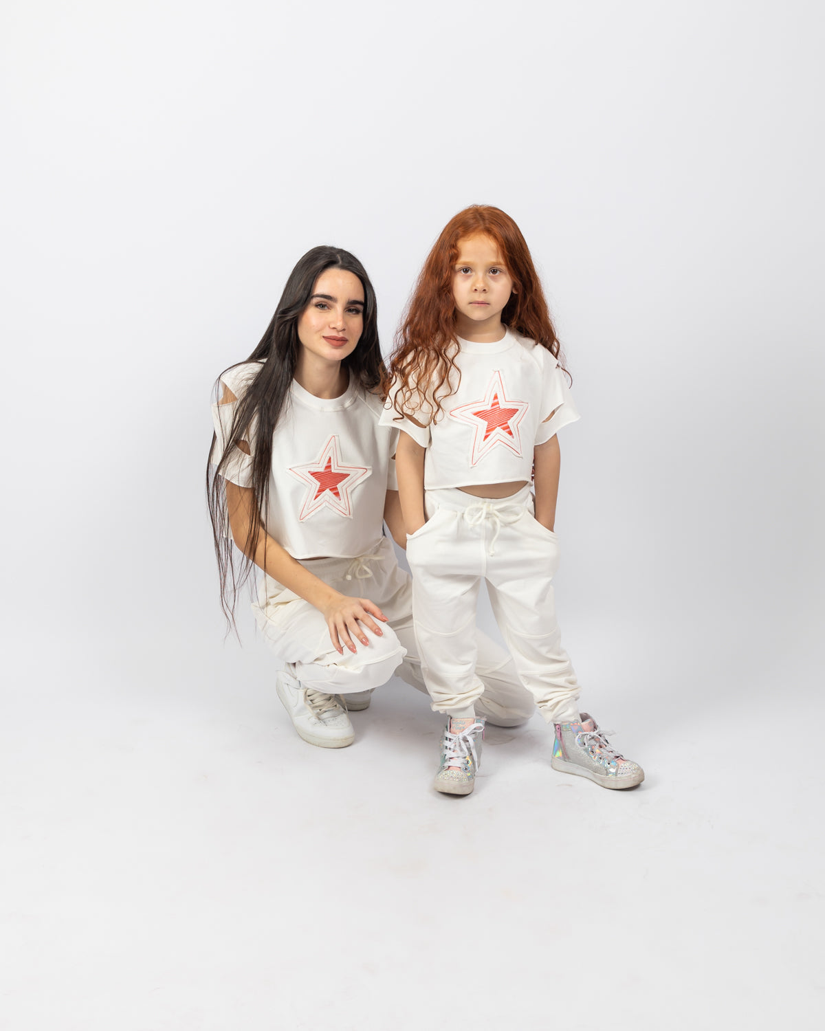 Star Embroidered Cropped Sweatshirt For Girls - White