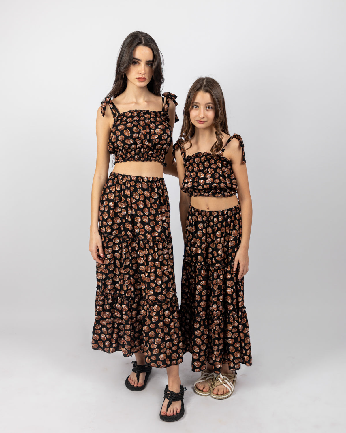 Seashell Crop Top With Matching Ruffled Skirt For Girls - Black