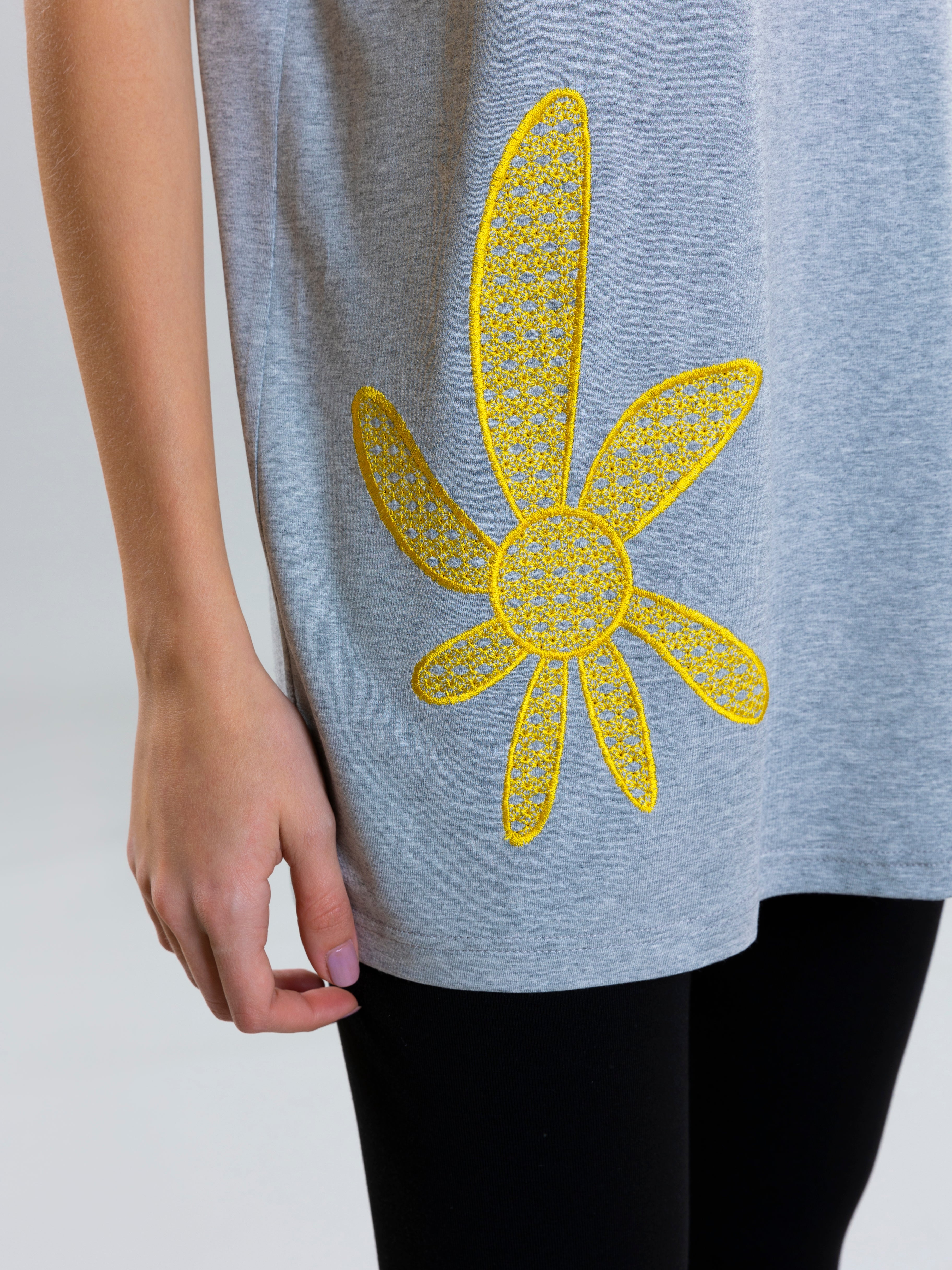 Sunflower Embroidred T-Shirt For Women - Grey